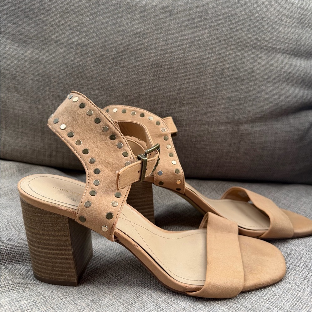 Stylish Tan Block Heel Sandals